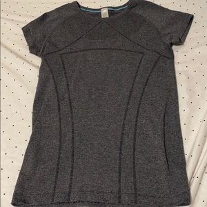 ivivva athletic shirt